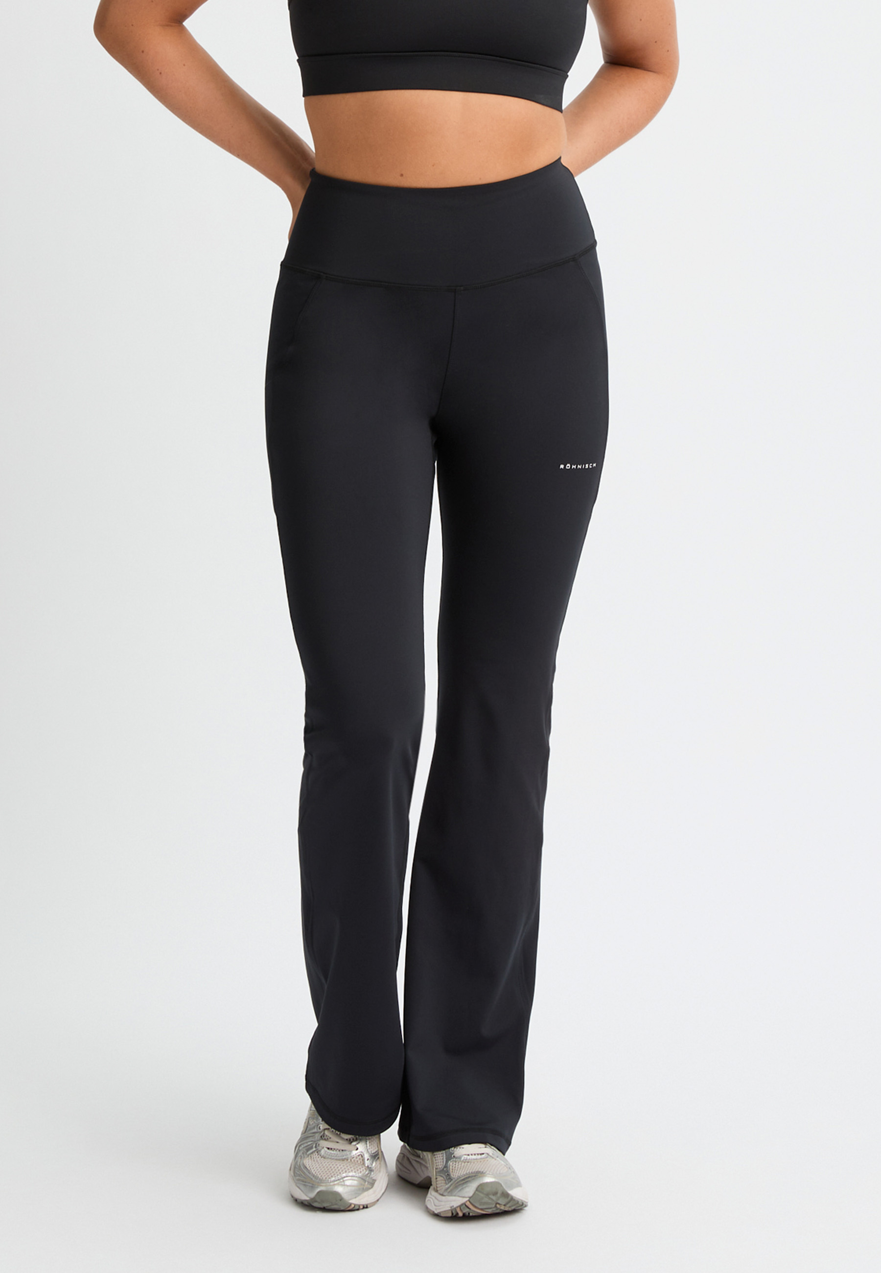 Flattering Flare High Waist Pants – Recycled Track Pants Röhnisch