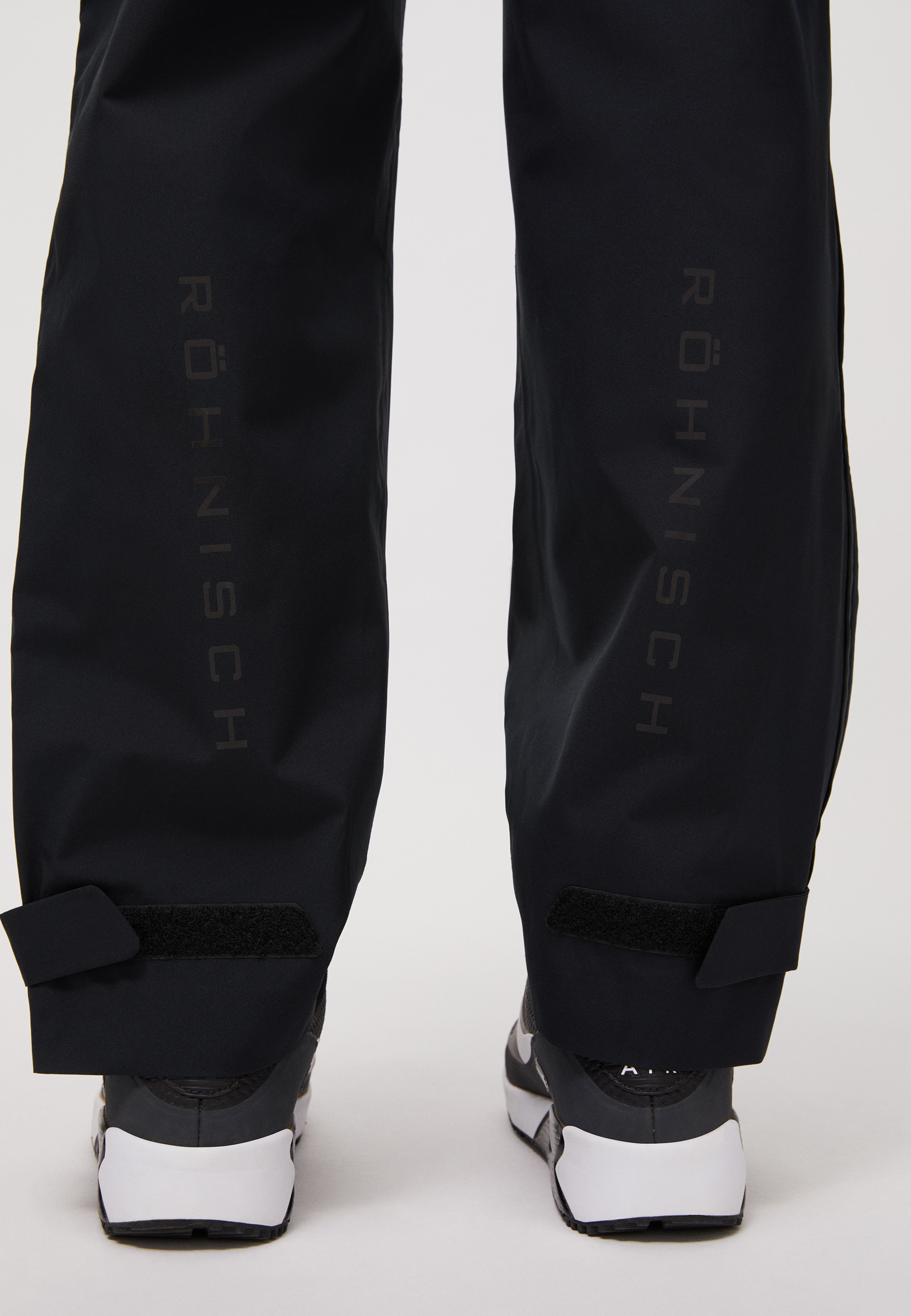 Storm Rain Pants 30 – Water-repellent golf trousers | Röhnisch