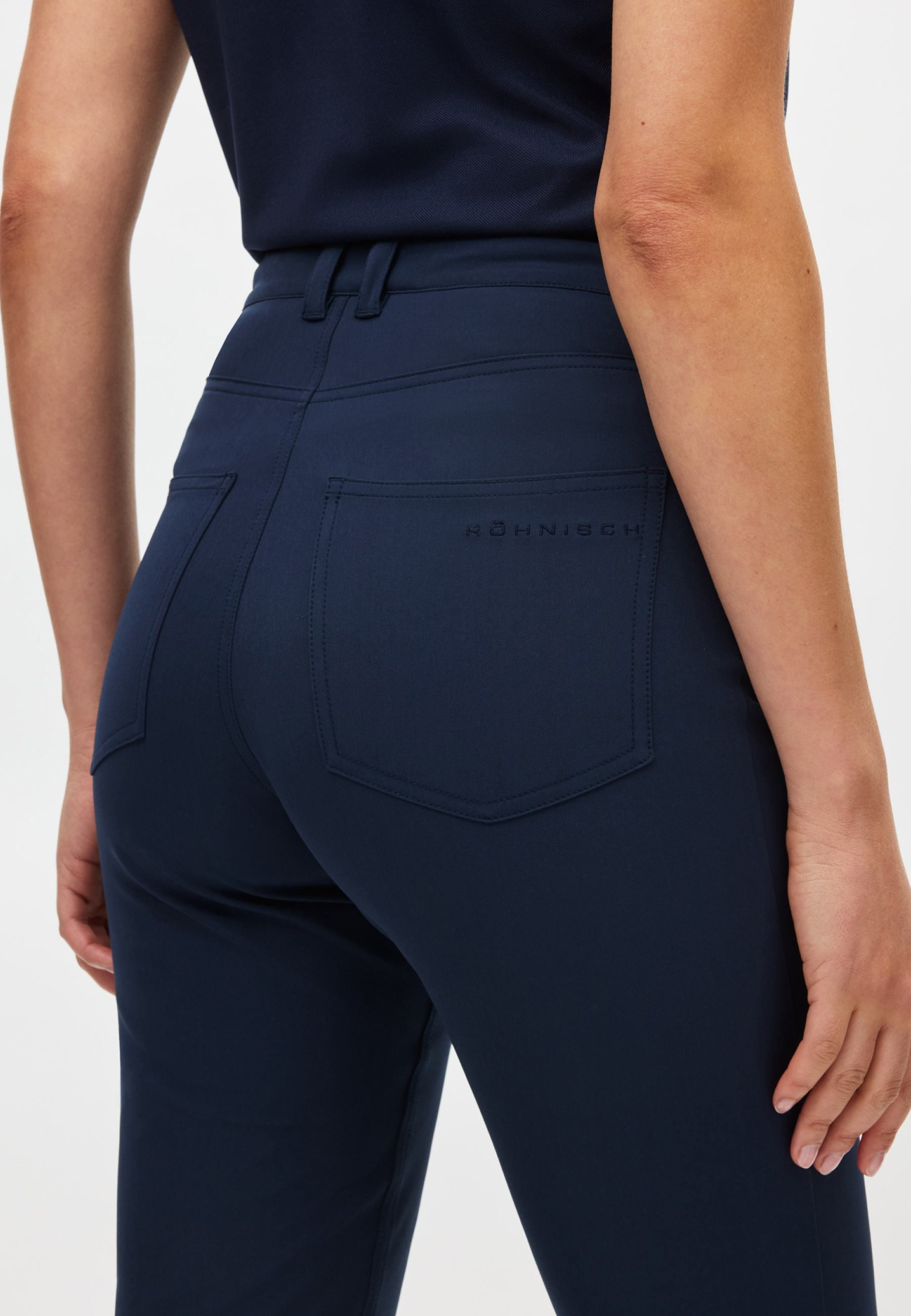 Chie Comfort Pants 32 – Golf pants in recycled material | Röhnisch