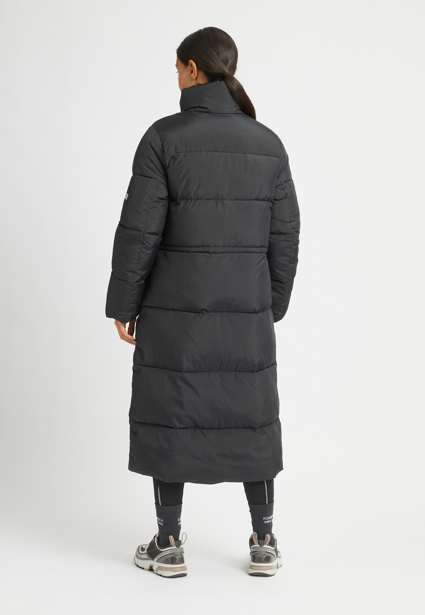 Pebble Drawstring Coat, Black | Röhnisch