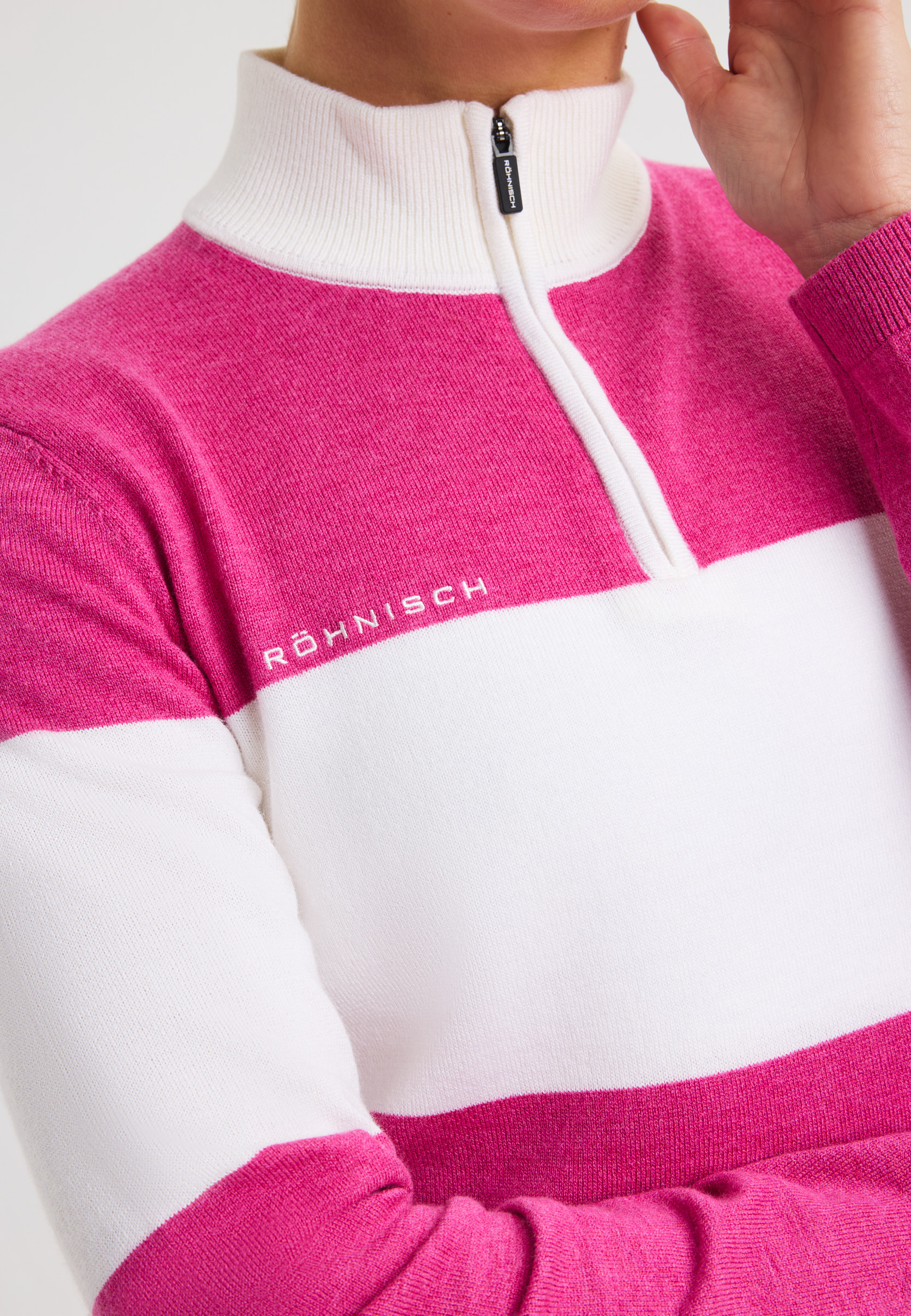 Kora Knitted Half Zip – Knitted golf sweater in merino wool | Röhnisch