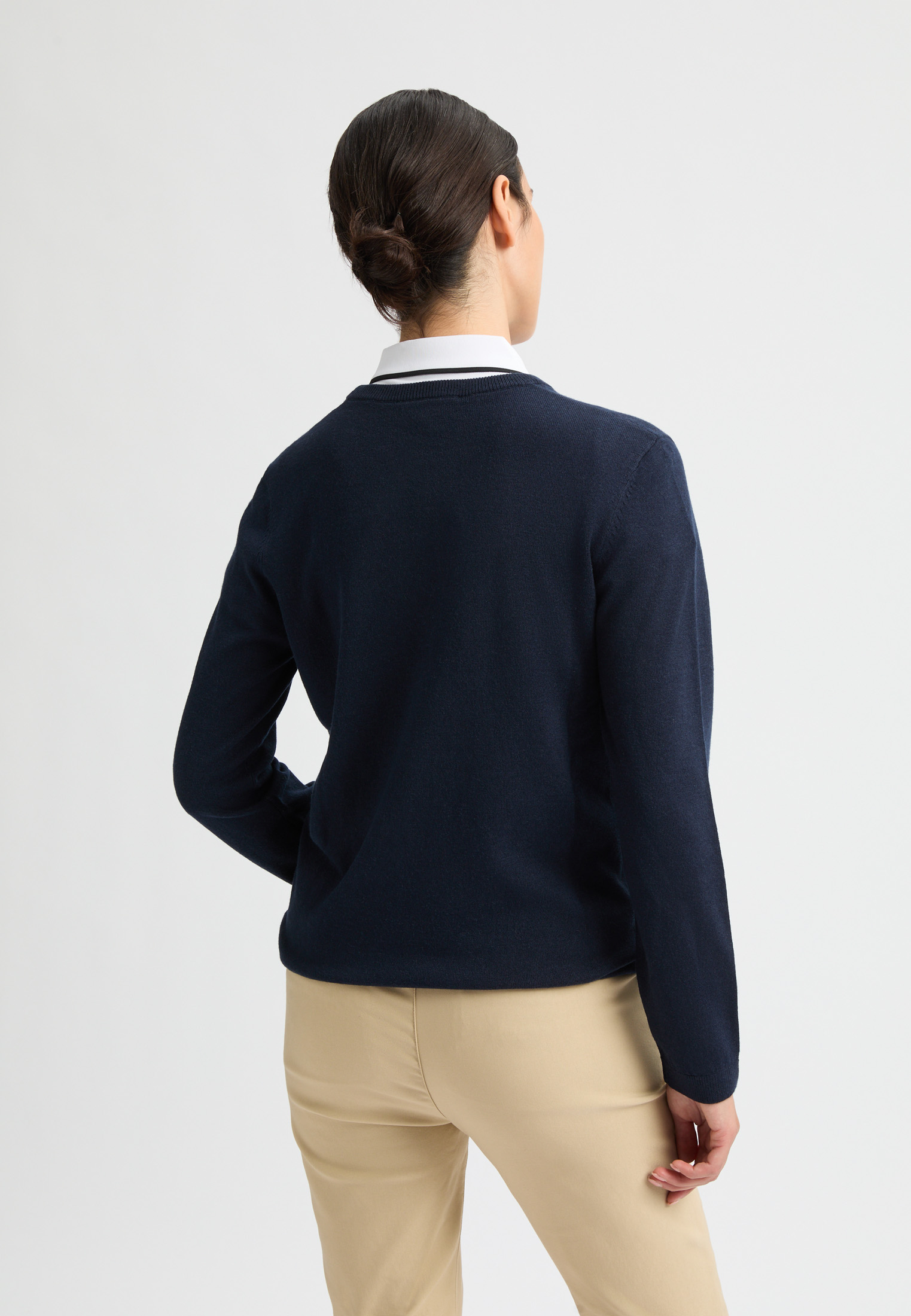 Adela Knitted Sweater – Knitted golf sweater in merino wool | Röhnisch