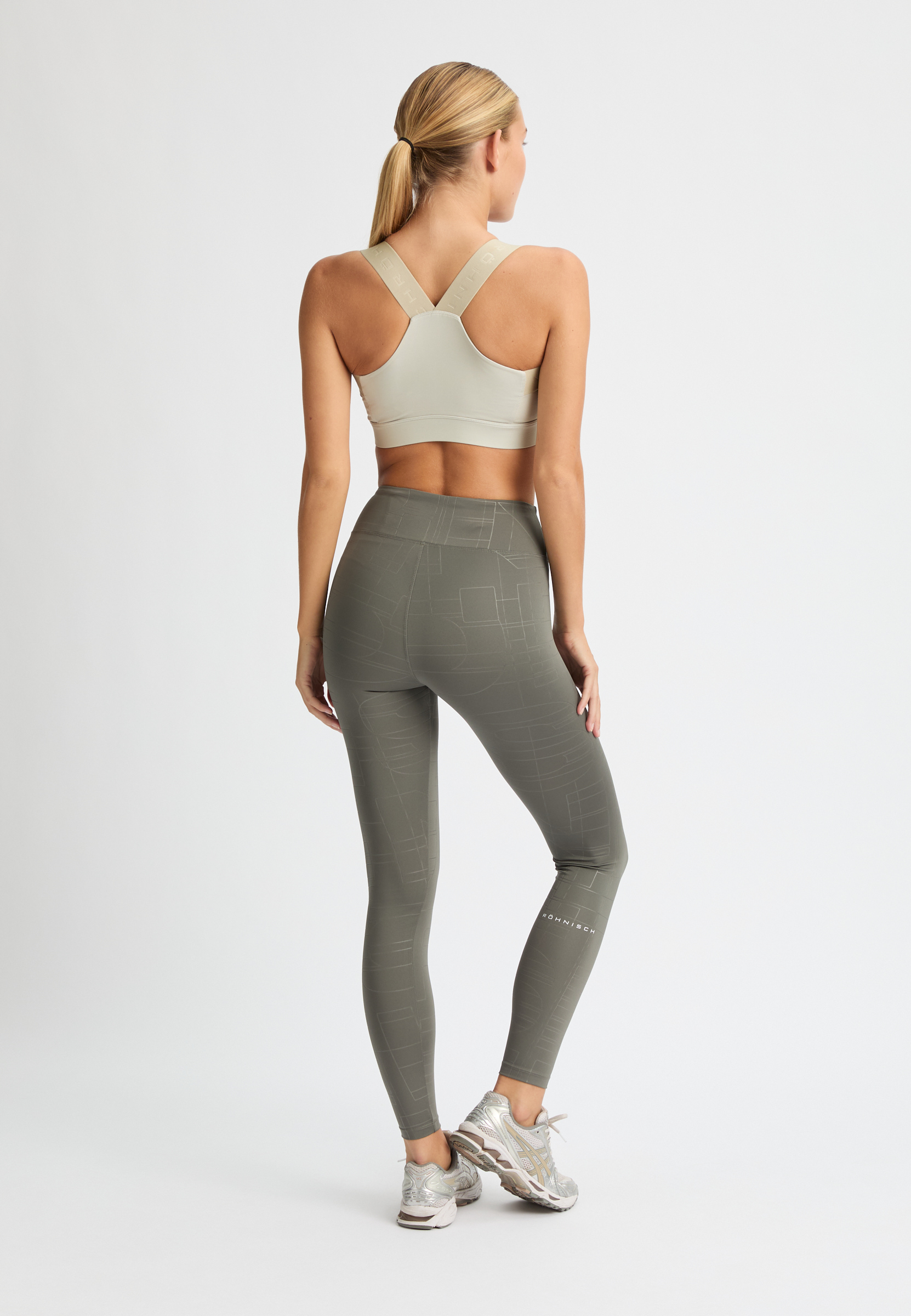 【驚きの値段で】 Logo Effect High Waist Tights – Training tights in recycled パンツ