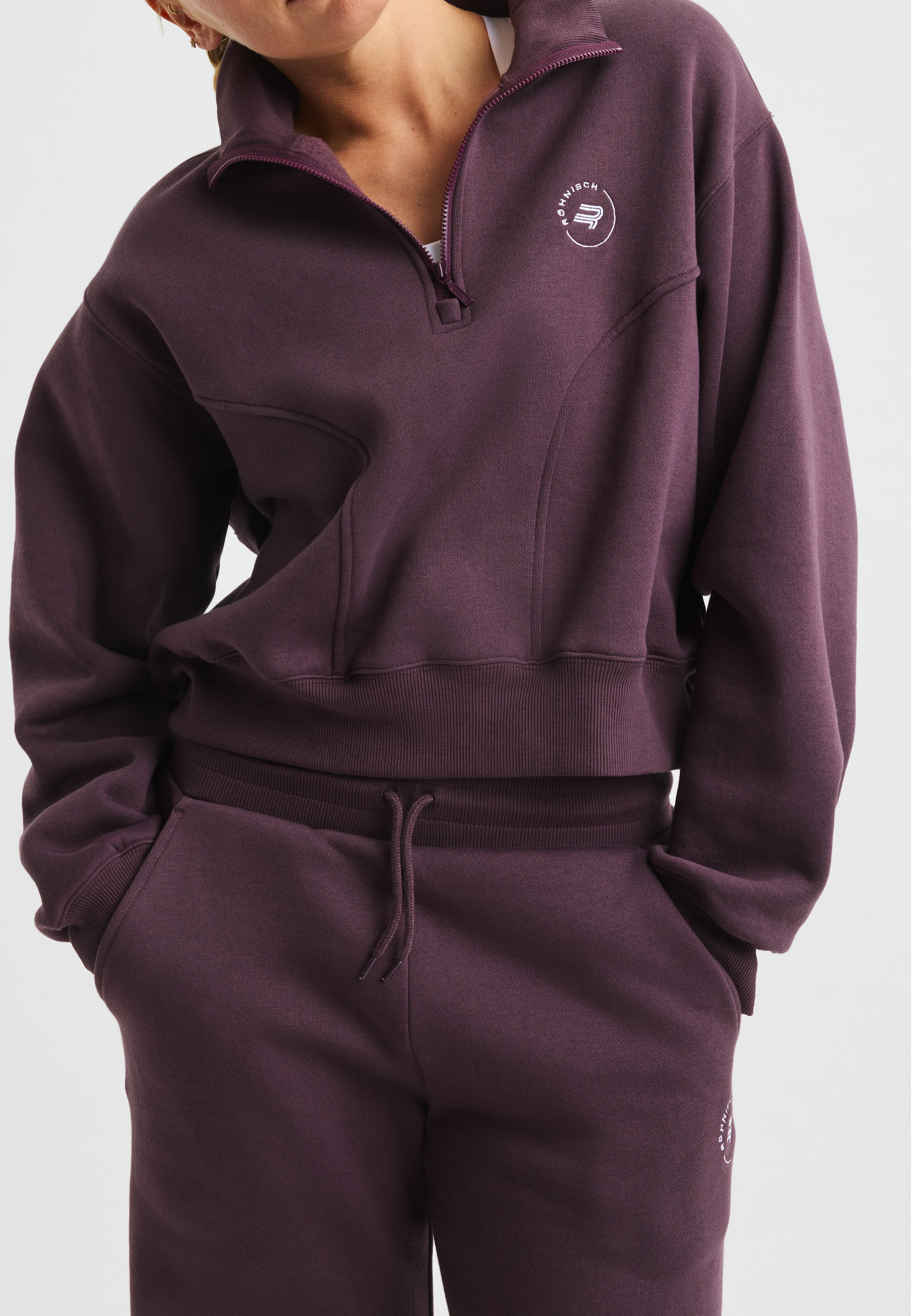 Soft Sweat Half Zip – Cropped sweatshirt with half zip | Röhnisch